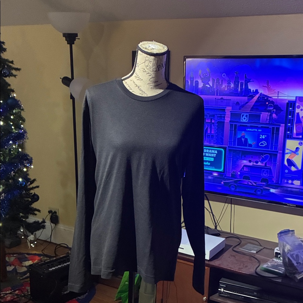 Athletic Works Black Long Sleeve Crew Tee